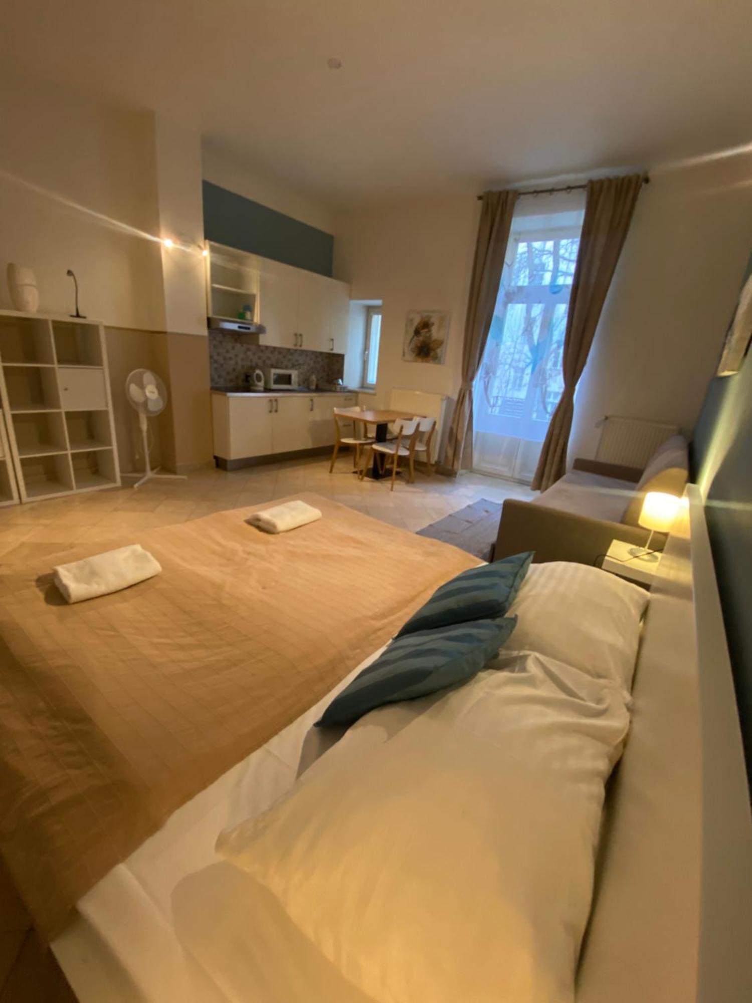 פראג Legerova 33 Apartments מראה חיצוני תמונה